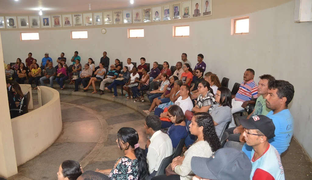 Público lota galerias da Câmara