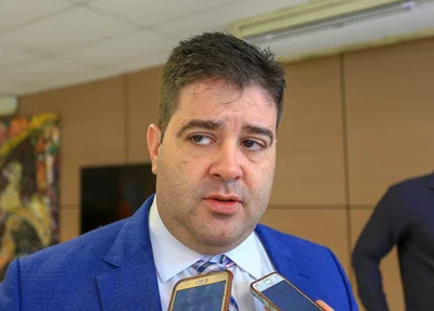 Vereador Luís André.
