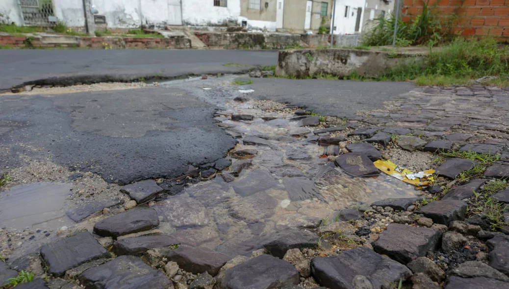 Rua Morungaba no Lourival Parente  