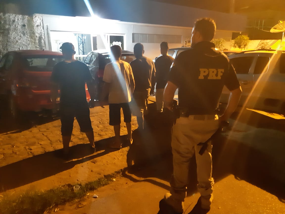 Quatro homens presos pela PRF