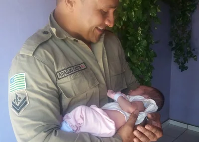 Bebê socorrido pelos Bombeiros