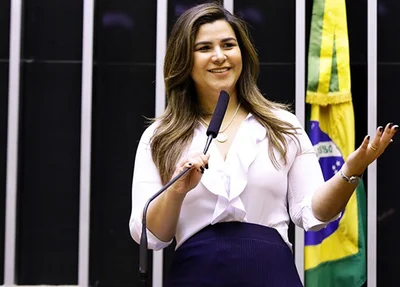 Dra. Marina Santos