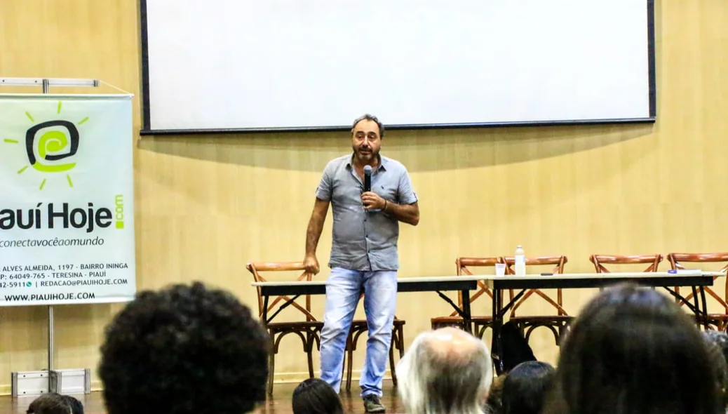 Evento aconteceu no Cine Teatro da Alepi