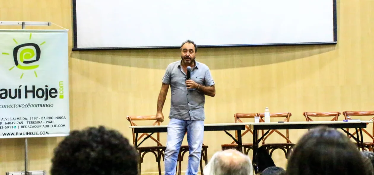 Evento aconteceu no Cine Teatro da Alepi