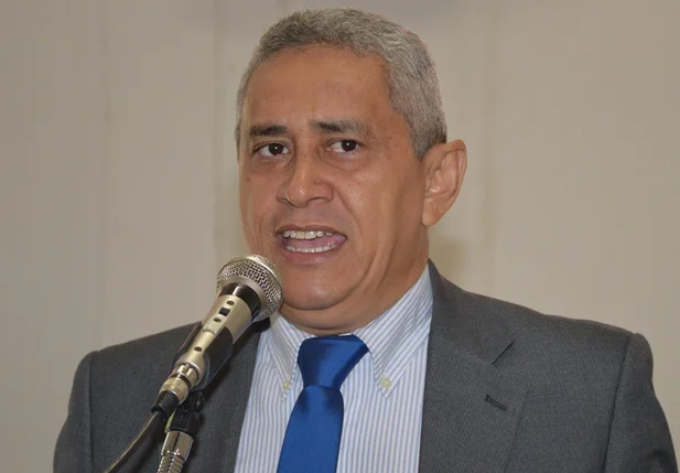 José Luís critica intromissão do Judiciário no Legislativo picoense