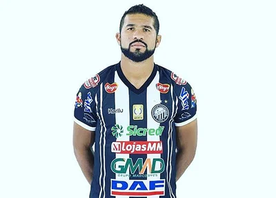 Zagueiro Yuri Silva