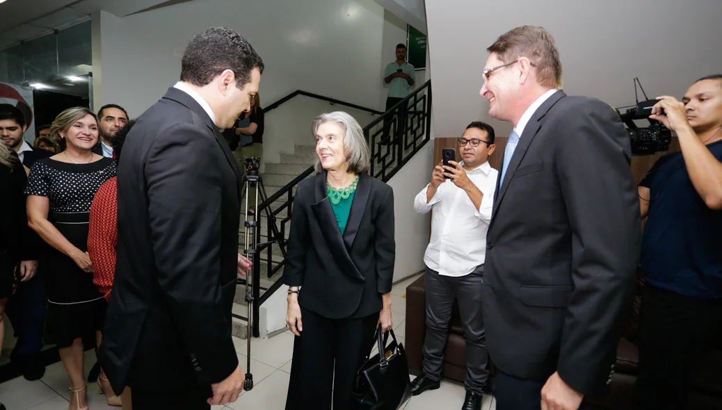 Ministra visitou a OAB 