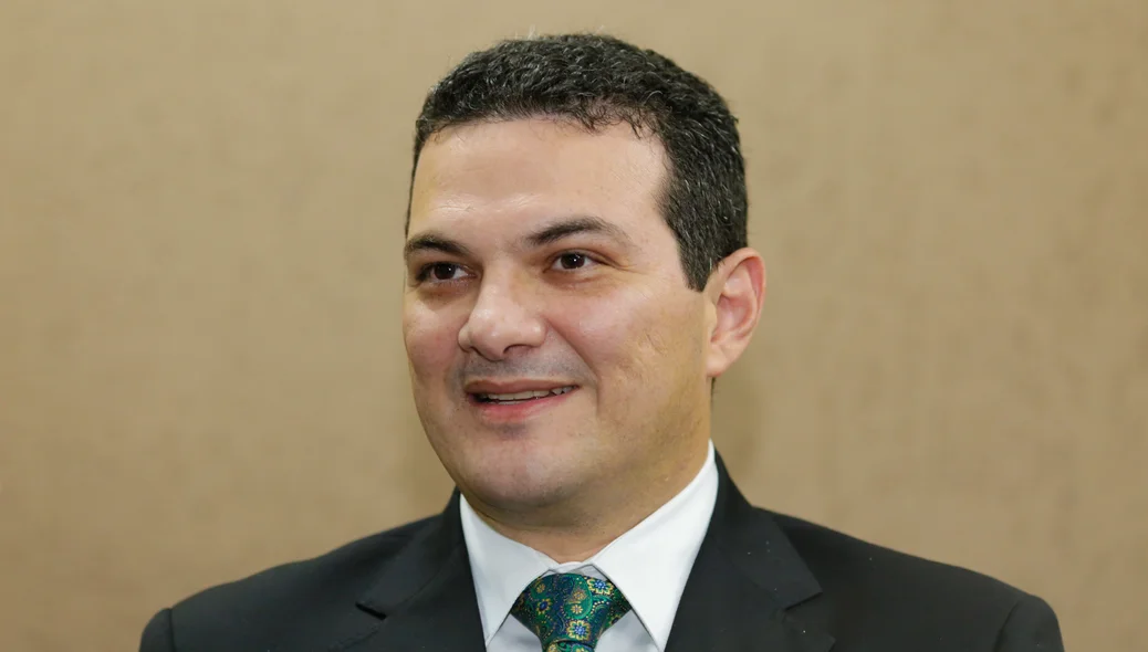 Presidente da OAB Celso Barros 
