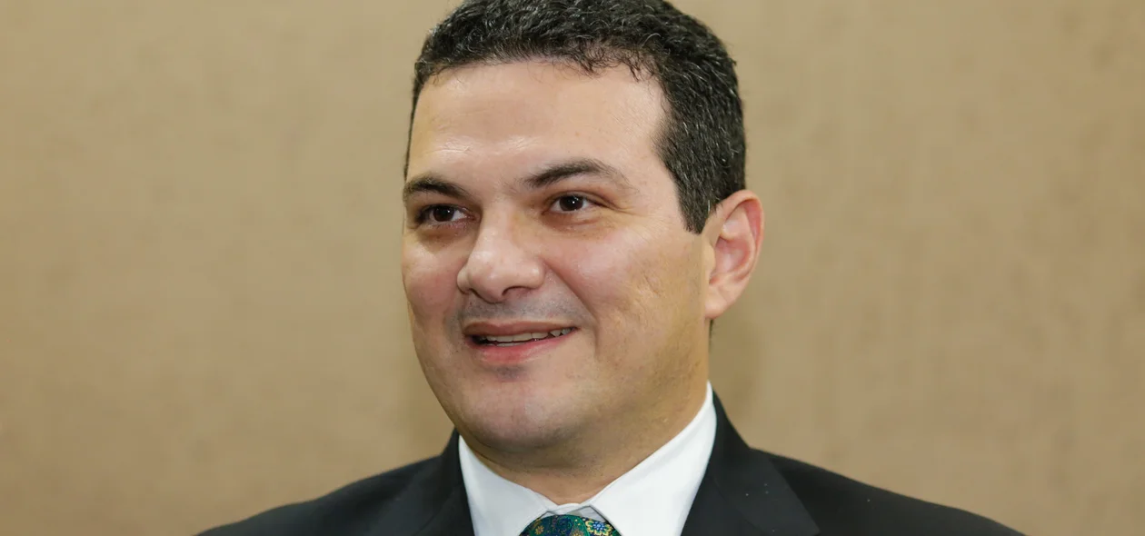 Presidente da OAB Celso Barros 