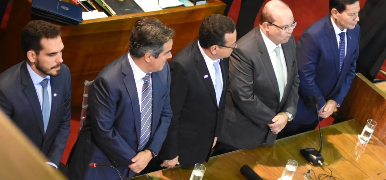 Solenidade de entrega de título de cidadão piauiense ao vice-presidente Hamilton Mourão