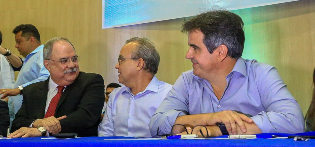 Mesa de honra do evento do Progressistas