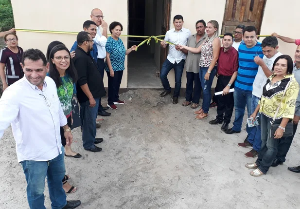 Prefeitura de Cocal entrega terras a agricultores