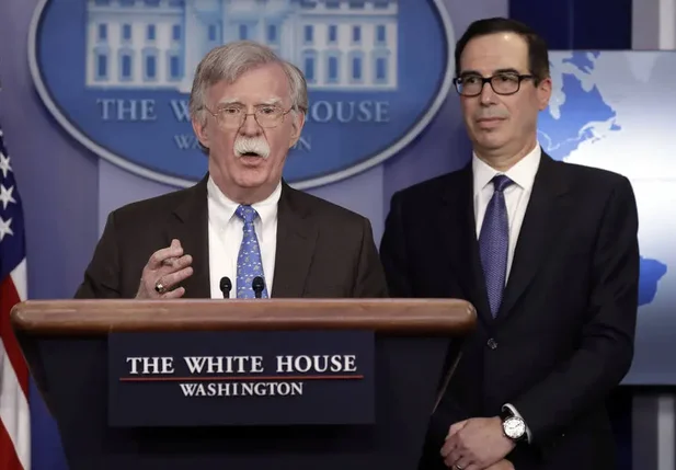Assessor de Segurança Nacional John Bolton e secretário do Tesouro, Steven Mnuchin, falam sobre a Venezuela