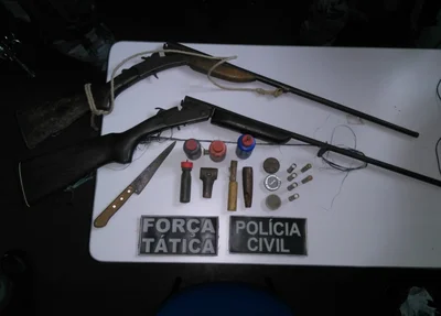Material encontrado em casa na cidade de Jacobina