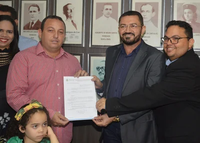 Novo secretário de Agricultura recebe portaria