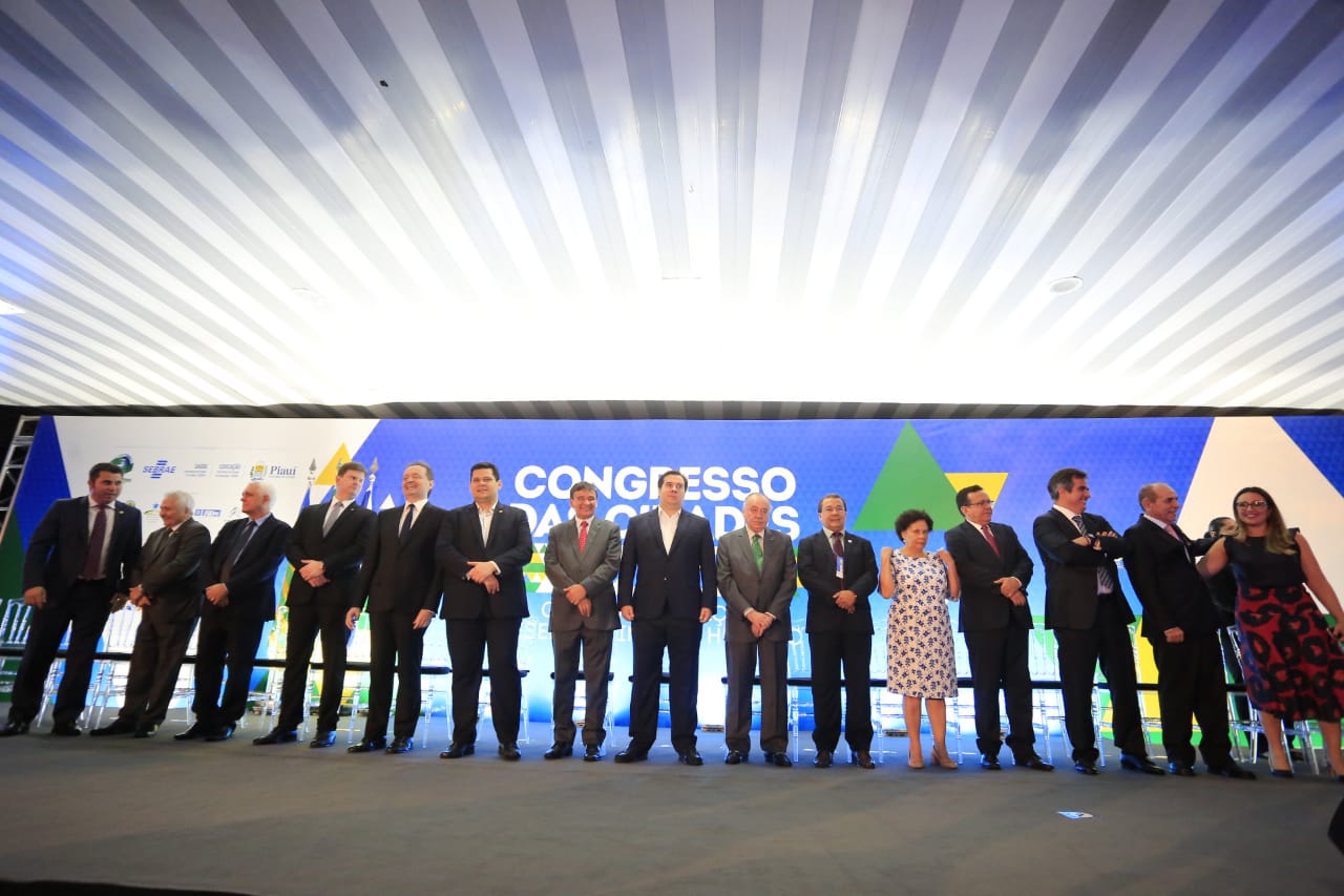 Autoridades no Congresso das Cidades
