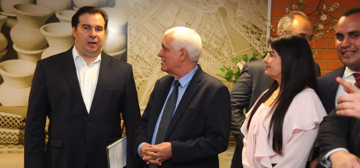 Rodrigo Maia e Themístocles Filho