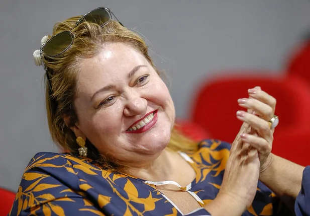 Simone Pereira 