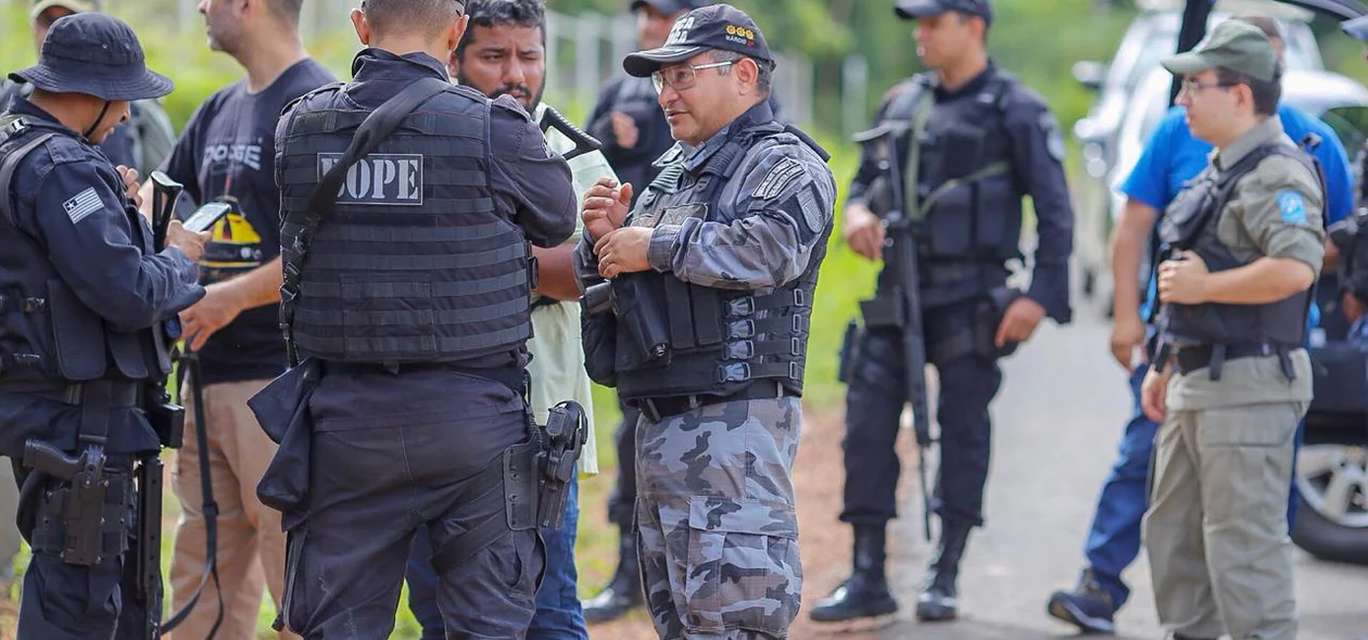 Policiais