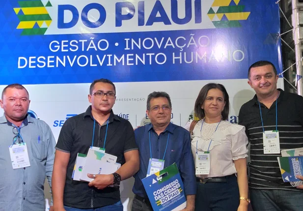 Prefeito Genival Bezerra participa do Congresso das Cidades