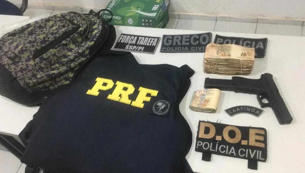Material apreendido com o bandido 