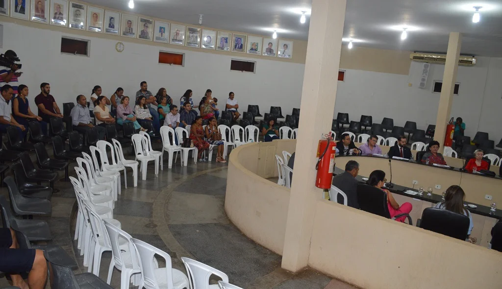 Pouca gente compareceu a audiência pública