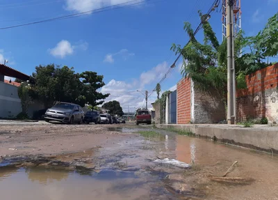 Vazamento na Rua Pereira Costa