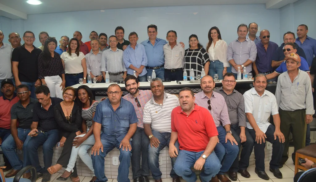 Lideranças participantes do encontro