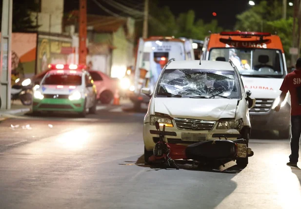 Motorista do carro teve ferimentos leves