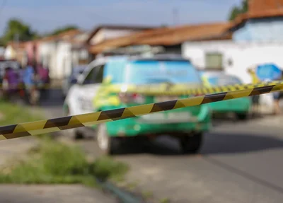 Polícia Militar foi acionada para atender a ocorrência e isolou o local do crime