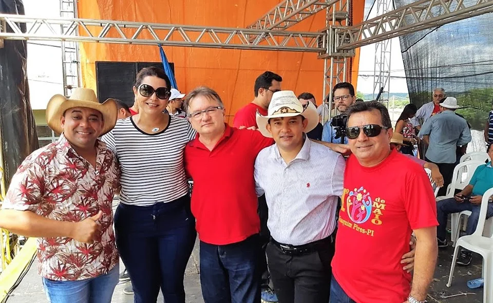 Políticos e autoridades participam de evento em alusão ao Dia do Trabalhador em Joaquim Pires