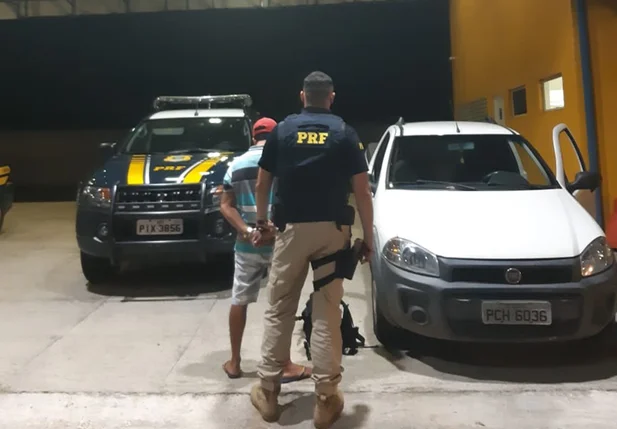 Condutor é preso e veículo recuperado na BR 316