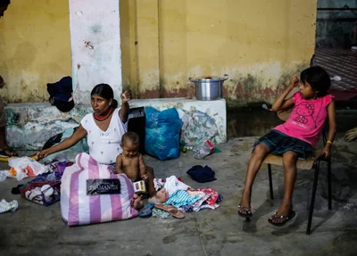 Venezuelanos estão na associação de pescadores