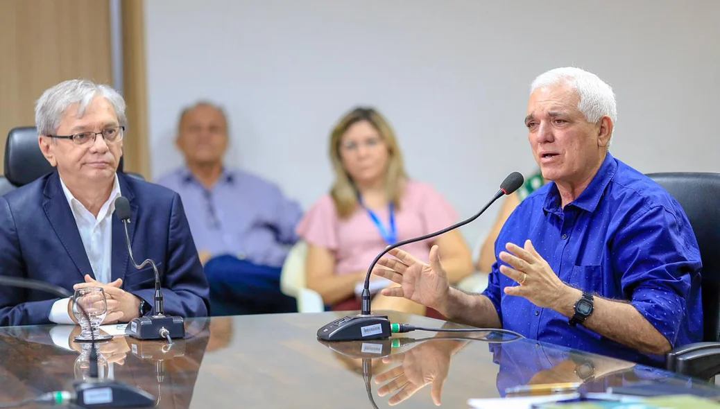 Reitor da UFPI, José Arimatéia Dantas Lopes e presidente da Alepi, Themístocles Filho