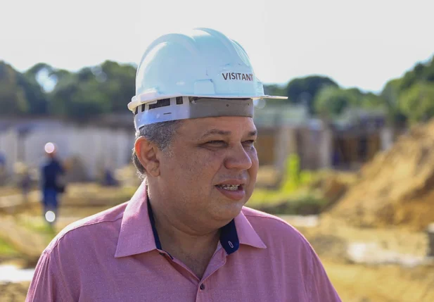 Secretário de Saúde Florentino Neto