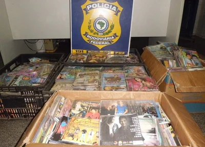 CDs e DVDs apreendidos pela PRF em Piripiri