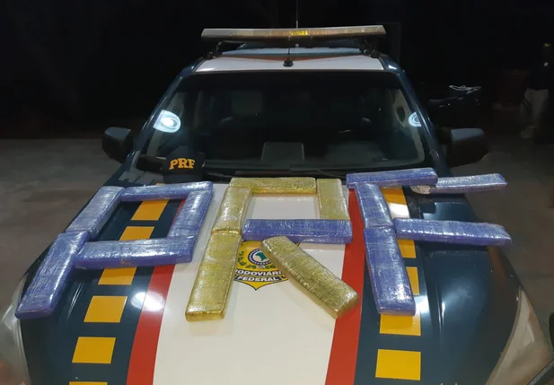 Droga apreendida pela PRF de Caxias