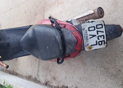 Motocicleta recuperada pela polícia