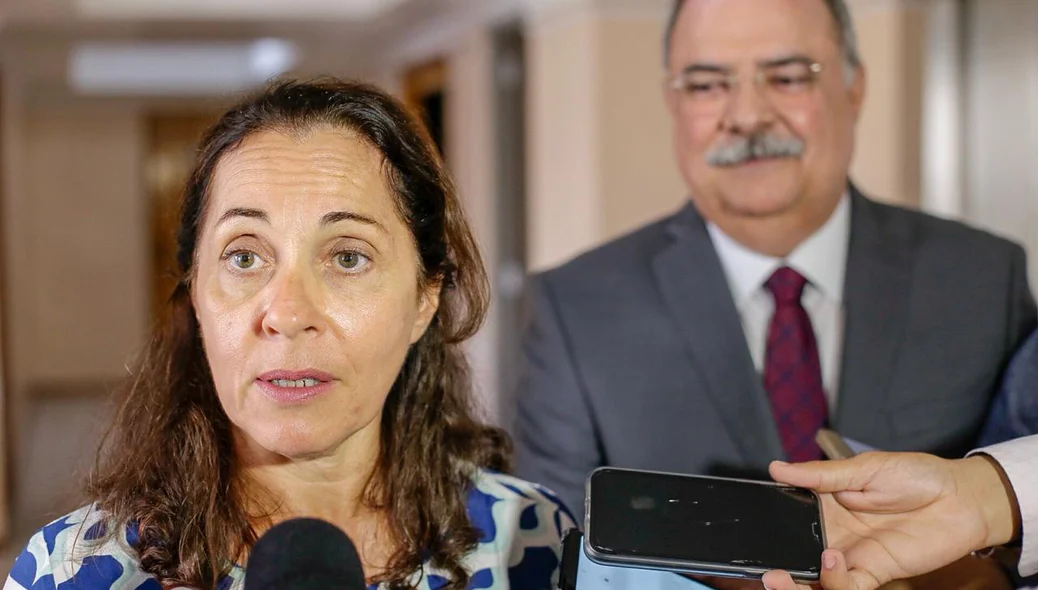 Nádia Campeão
