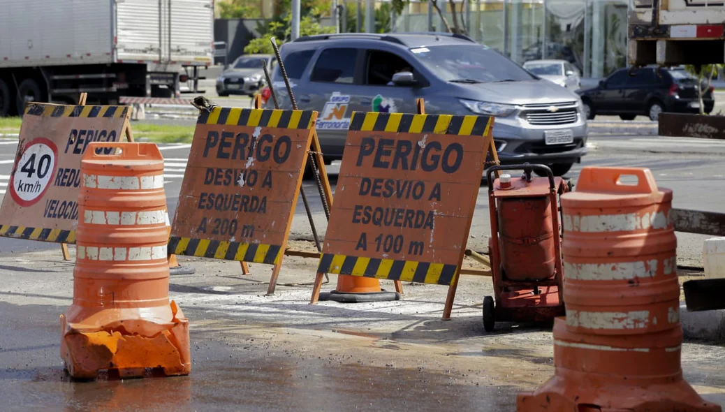 Obras de construção de galeria da Zona Leste