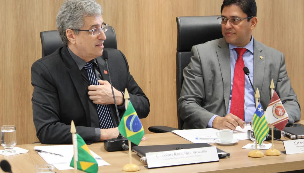 Orlando Rochadel e Cleandro Moura