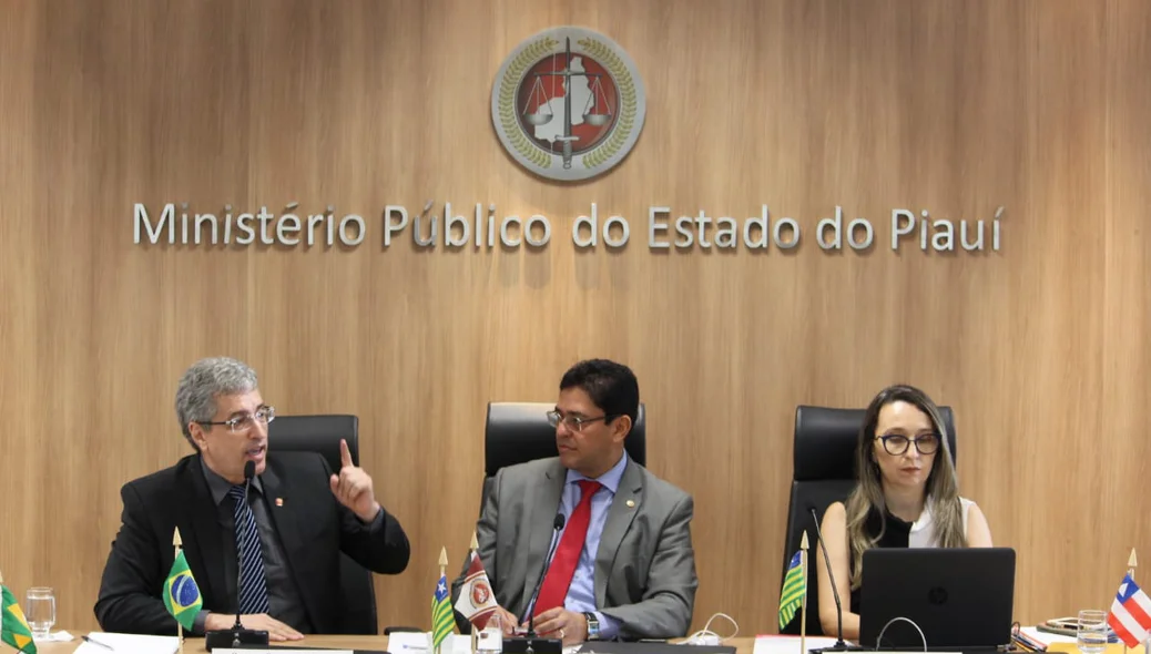 Reunião aconteceu nesta sexta-feira