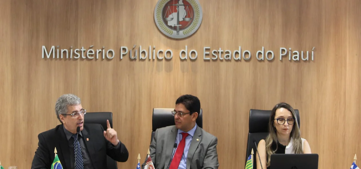Reunião aconteceu nesta sexta-feira