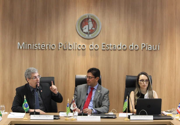 Reunião aconteceu nesta sexta-feira