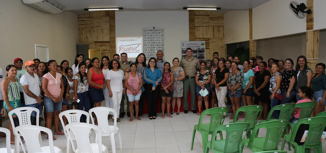 Solenidade de lançamento do Programa Educacional de Resistência às Drogas e à Violência 