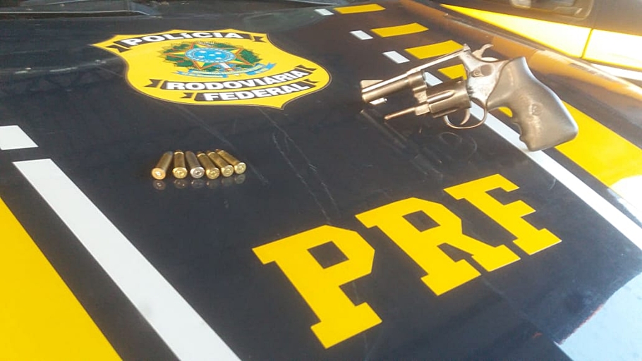 Arma encontrada pela PRF-PI