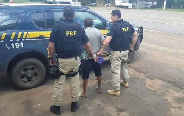 Homem preso pela PRF