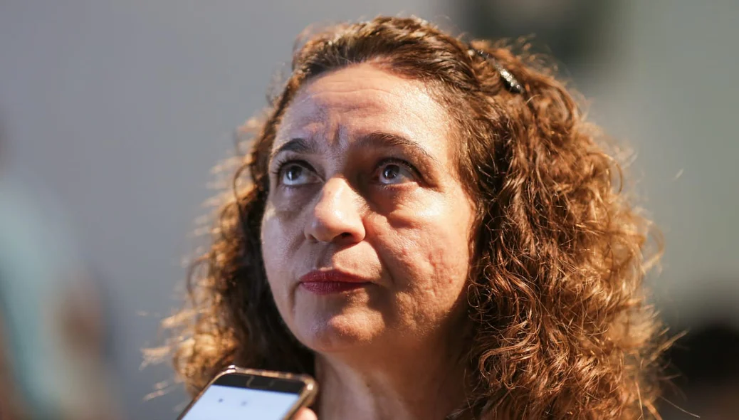 Ana Lúcia