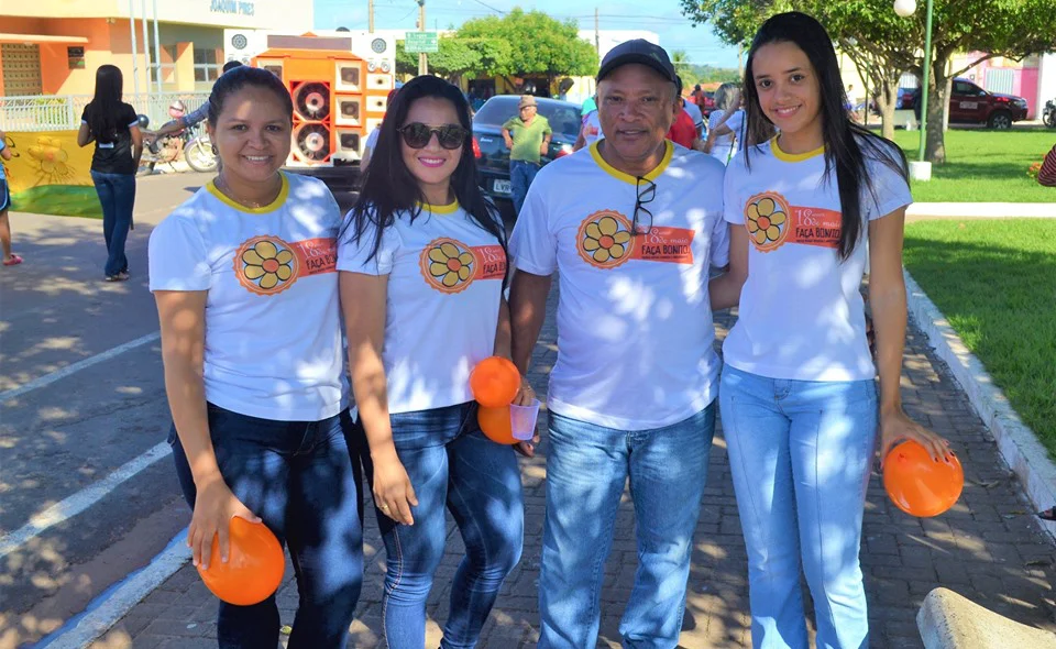 Caminhada reúne muita gente 