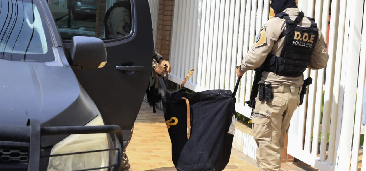 Material apreendido pela Polícia Civil